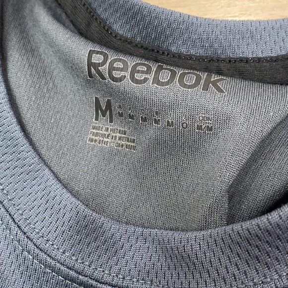 Reebok Athletic PlayDry - Medium T-Shirt - Picture 4 of 7